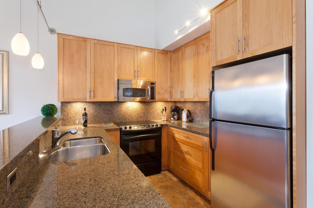 Painted Cliff 11 | Dog Friendly! Ski-In Ski-Out Benchlands Townhome W/ Hot Tub & Fireplace 휘슬러 외부 사진