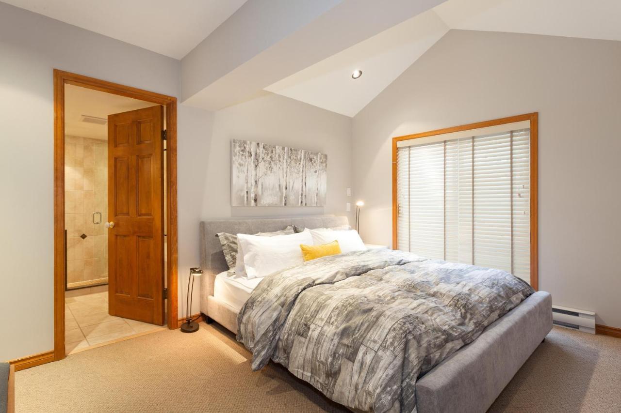 Painted Cliff 11 | Dog Friendly! Ski-In Ski-Out Benchlands Townhome W/ Hot Tub & Fireplace 휘슬러 외부 사진