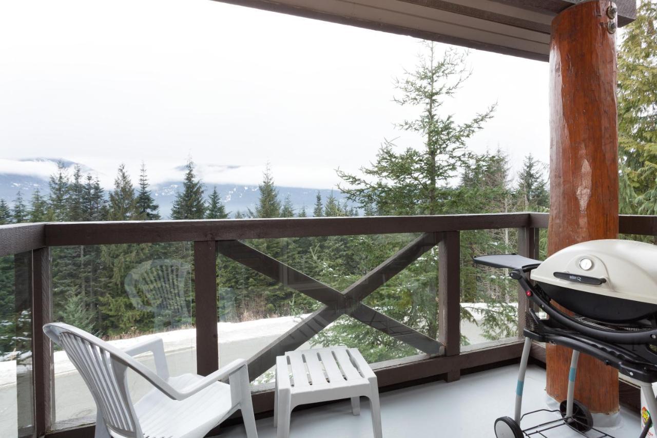 Painted Cliff 11 | Dog Friendly! Ski-In Ski-Out Benchlands Townhome W/ Hot Tub & Fireplace 휘슬러 외부 사진